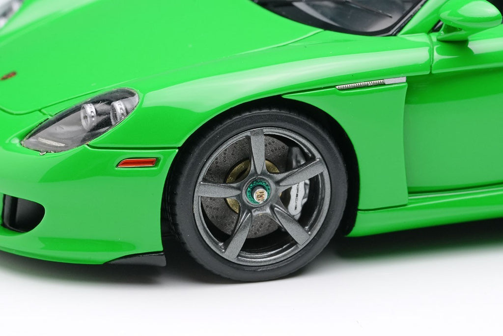 EIDOLON EM567H 1/43 Porsche Carrera GT 2004 (Rear Wing Up) (US spec) Viper Green