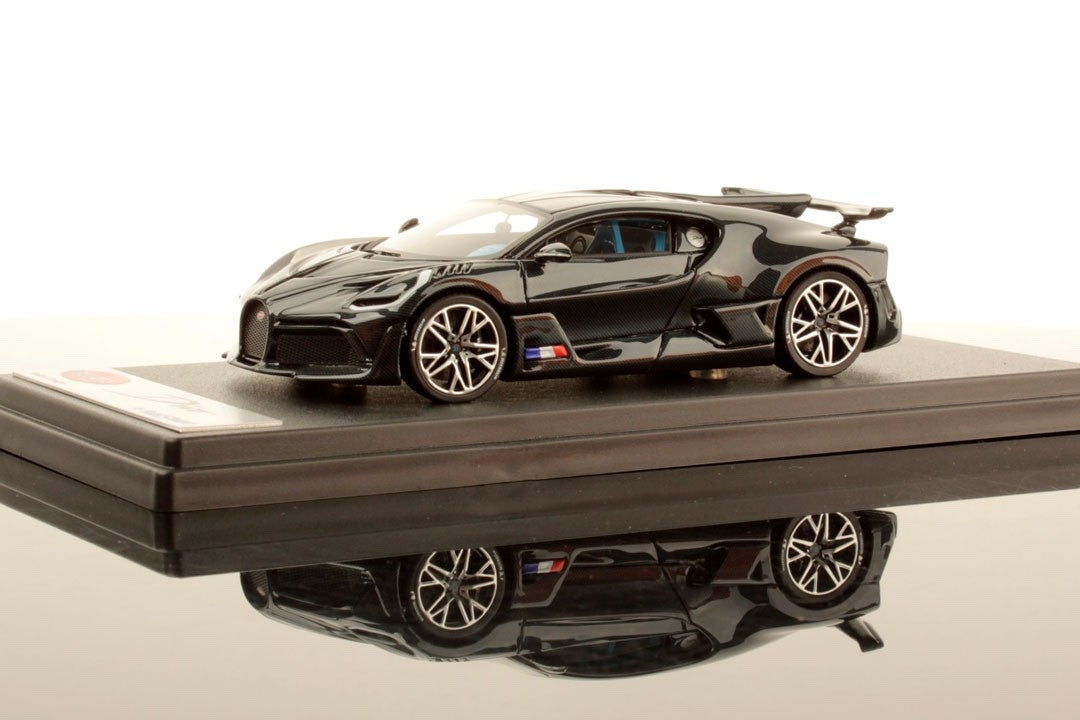 Looksmart LS497H 1/43 Bugatti Divo 2018 Blue Carbon Glossy Resin