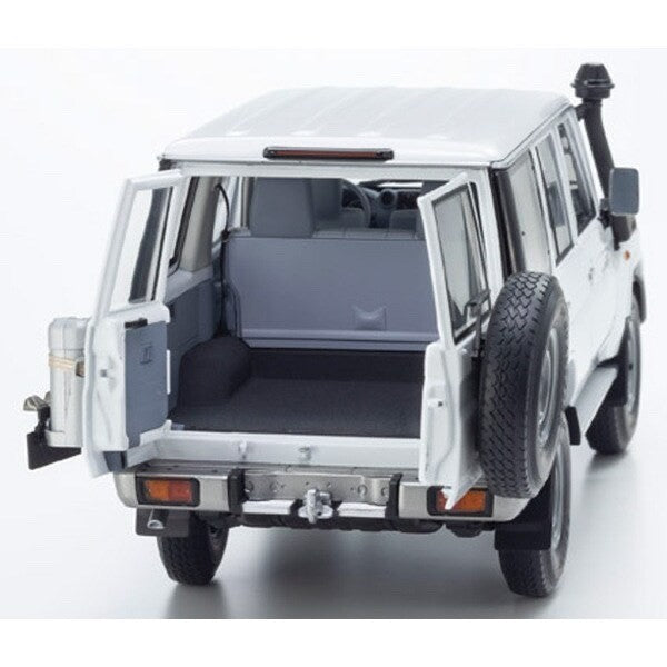 KYOSHO AL870103 1/18 Toyota Land Cruiser 76 (2017) White Die-Cast Model Car