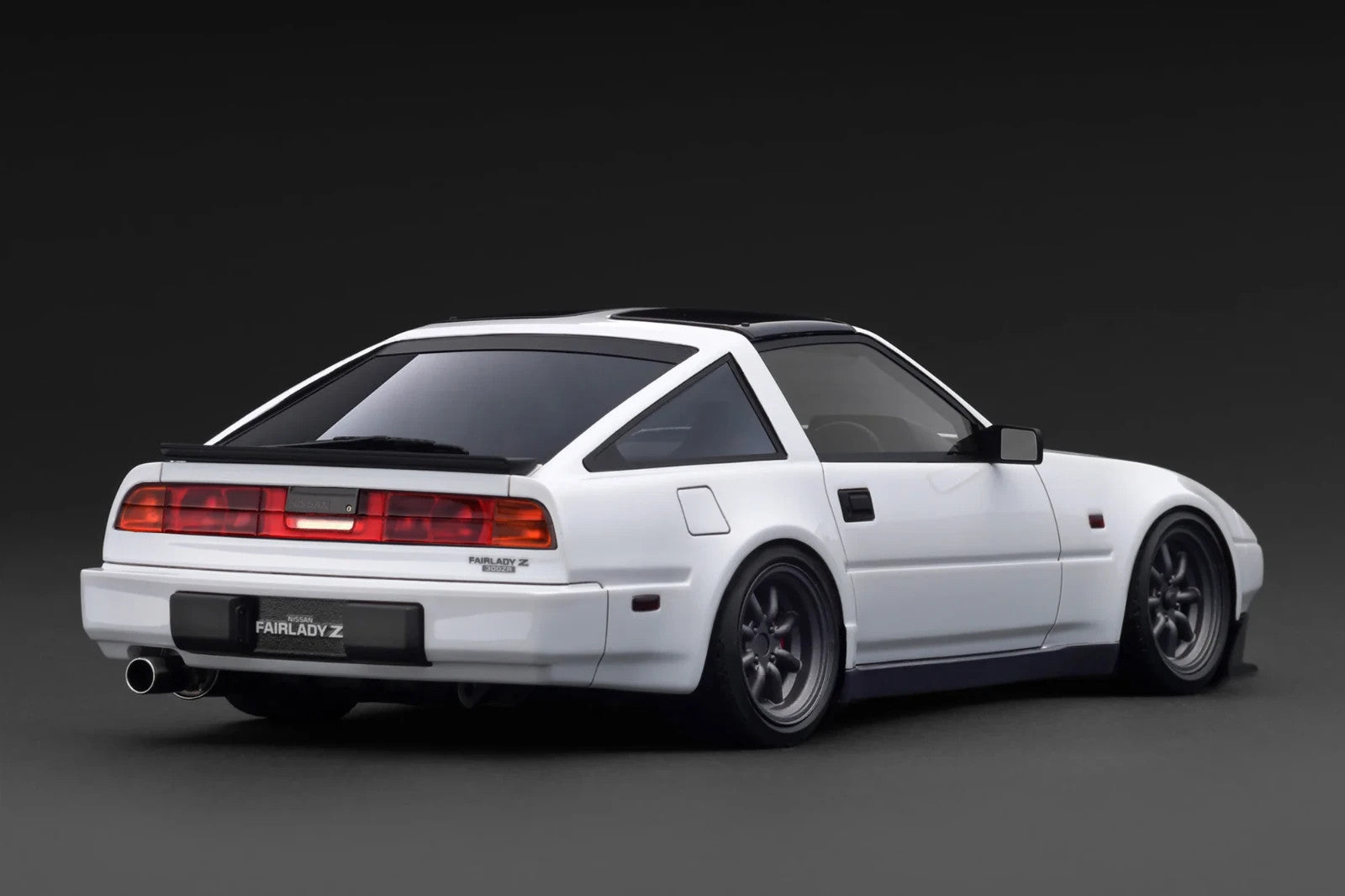 Ignition Model IG3894 1/18 Nissan Fairlady Z 300ZR Z31 White Resin