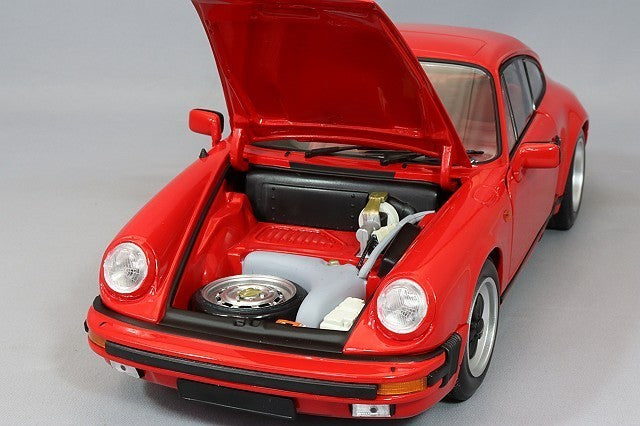 Minichamps MC100063021 1/18 Porsche 911 Carrera Coupe Red
