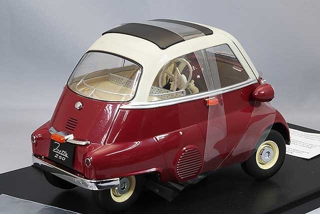 KK Scale KKDC120045 1/12 BMW 250 Isetta 1959 in Dark Red and Cream