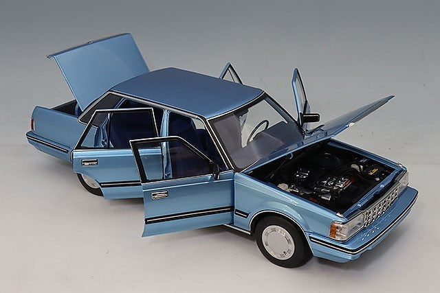 XiaoGuang Model XGM8251121LB 1/18 Toyota Crown MS122 Light Blue