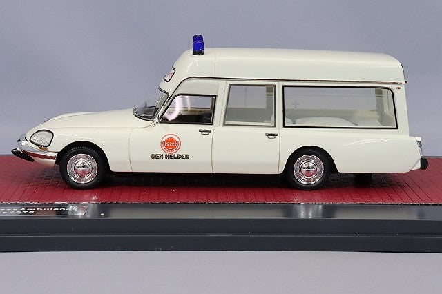 Matrix MX40304-092 1/43 Citroen DS21 Visser Ambulance Den Helder 1975 Resin