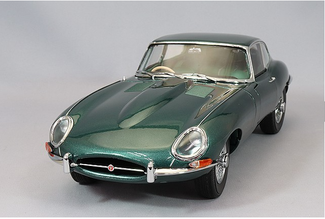 Kyosho KS08954DG 1/18 Jaguar E-Type Coupe Open Parts 1961 Dark Green