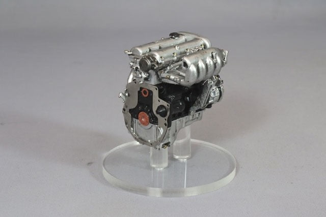 Ignition Model - IG3202 1/18 Eunos Roadster (NA) Silver — With Engine