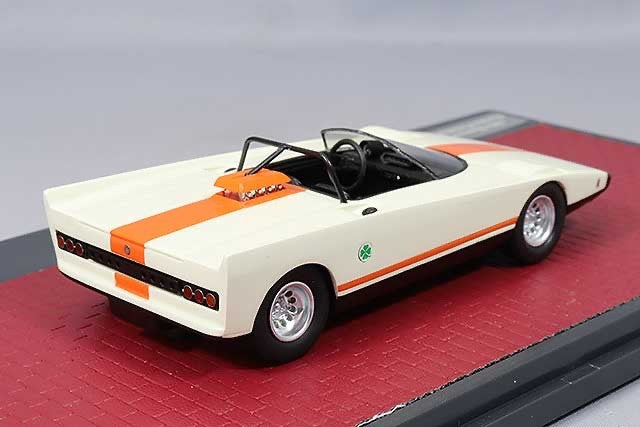 Matrix MX50102181 1/43 Alfa Romeo 33 Spider Cuneo Pininfarina 1971 White Resin