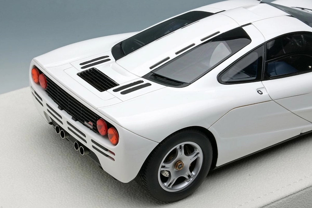 Make Up EIDOLON EML073C 1/18 McLaren F1 Roadcar 1994 White Limited 100 pcs
