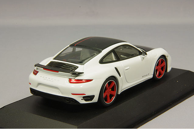 Minichamps WAX20130026JP 1/43 Porsche 911 991 TurboS JP White Resin