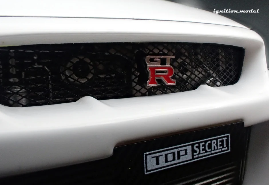 Ignition Model IG3642 1/18 TOP SECRET Nissan Skyline GT-R BNR34 White Resin