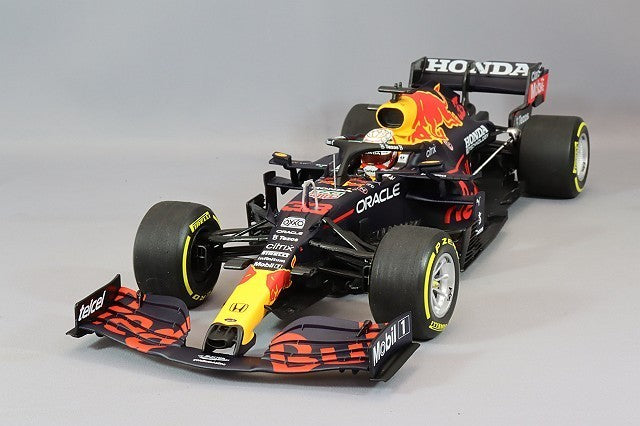 Minichamps MC110211933 1/18 Red Bull RB16B Mexico Winner 2021