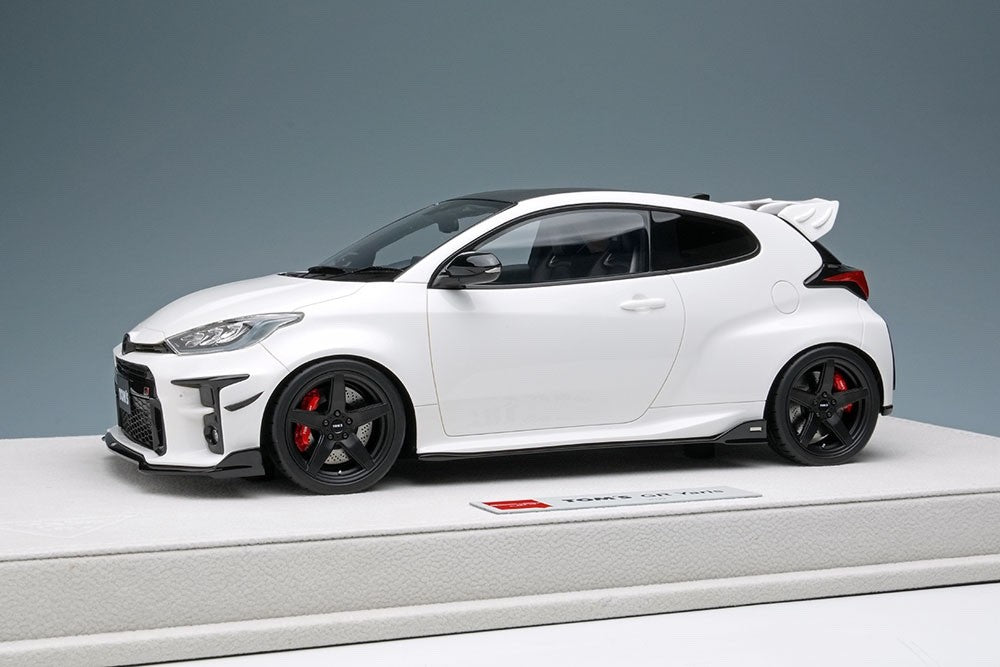 EIDOLON EML091B 1/18 Toyota TOM'S GR Yaris 2021 Platinum White Pearl Mica Resin