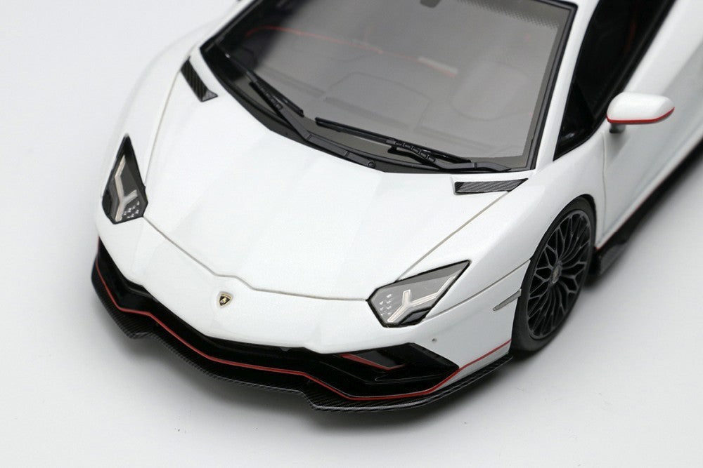 EIDOLON EM633A 1/43 Lamborghini Aventador Ultimae White Resin