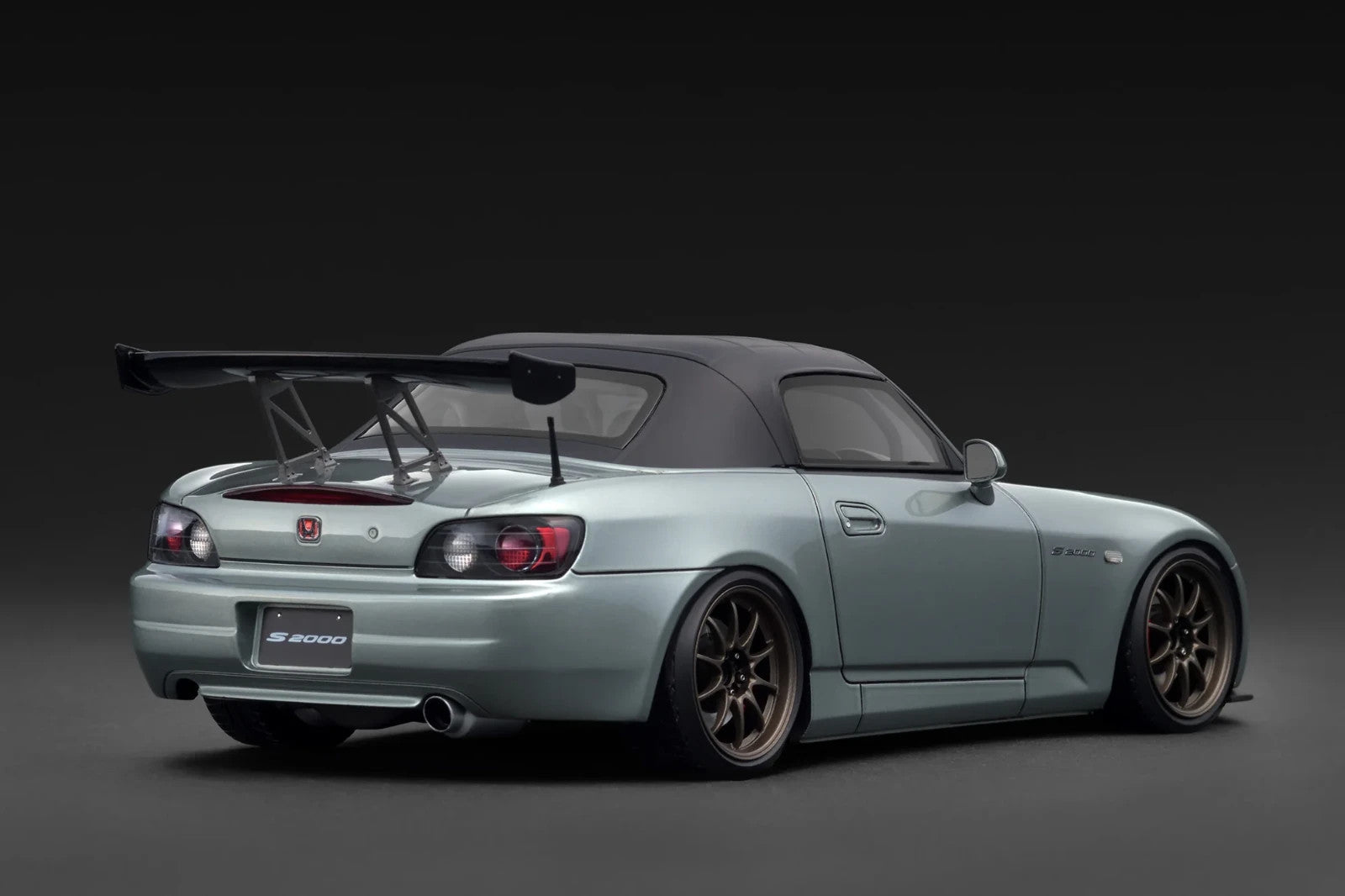 Ignition Model IG3918 1/18 Honda S2000 AP1 Gun Metallic Roadster