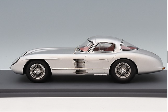 Schuco SC18U00069 1/18 Mercedes-Benz 300 SLR Uhlenhaut 1955 Silver Resin