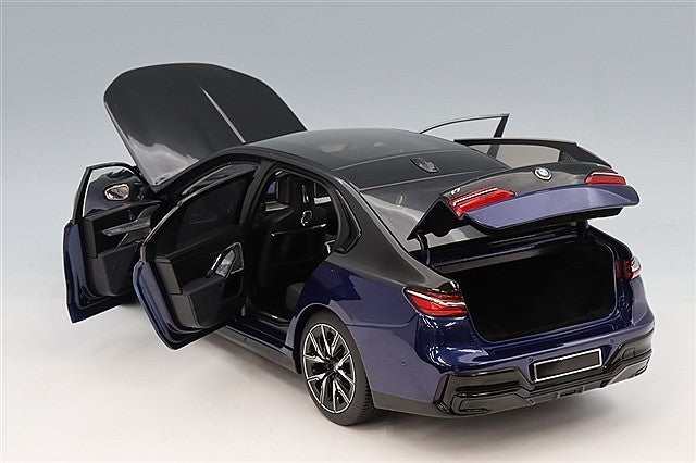 Minichamps MC110023701 1/18 BMW i7 M70 2024 Blue Black