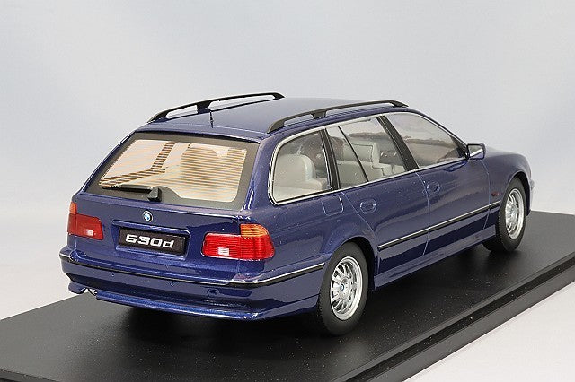 KK Scale KKDC181081 1/18 BMW 530d E39 Touring 1998 Blue Metallic