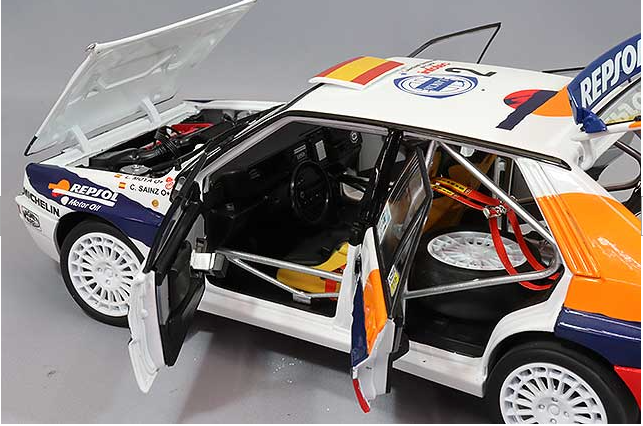 Kyosho KS08348J 1/18 Lancia Delta HF Integrale Evoluzione 1993 #2