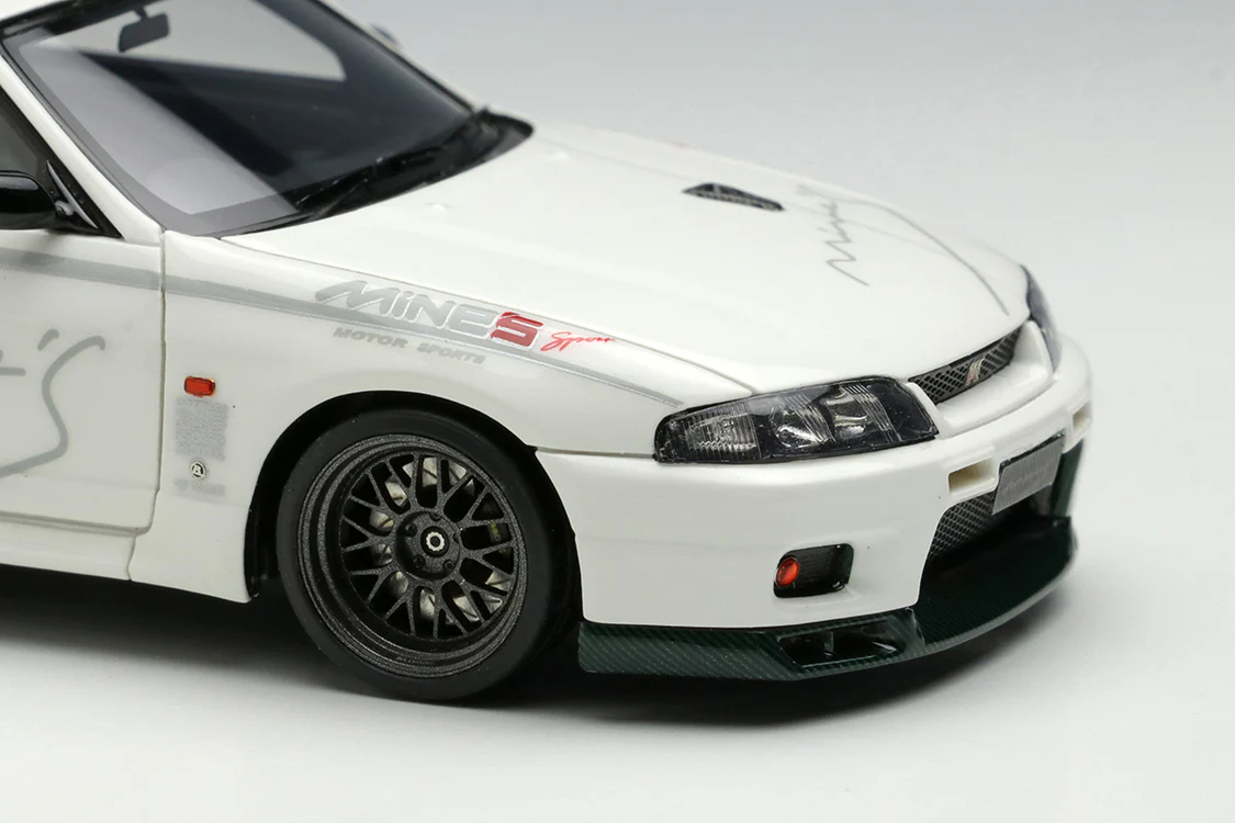 EIDOLON EM680 1/43 Built By Legends Mine’s Skyline GT-R BCNR33 Resin Model
