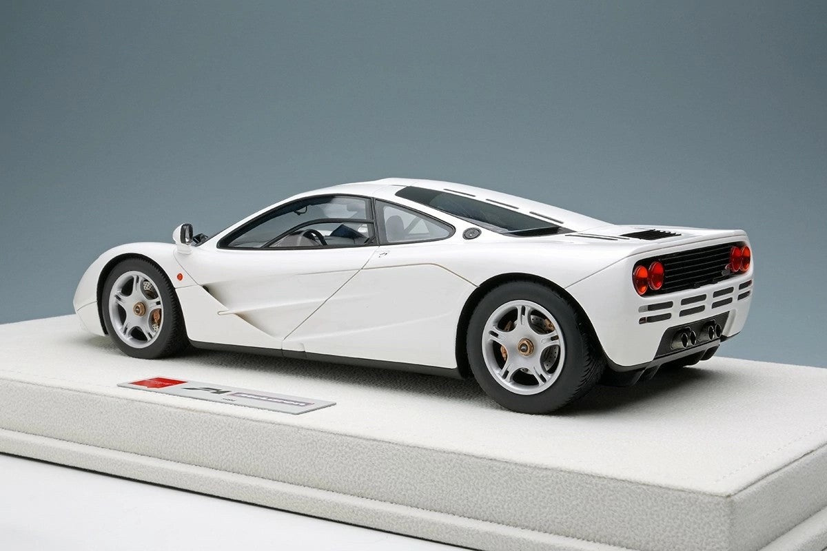 Make Up EIDOLON EML073C 1/18 McLaren F1 Roadcar 1994 White Limited 100 pcs