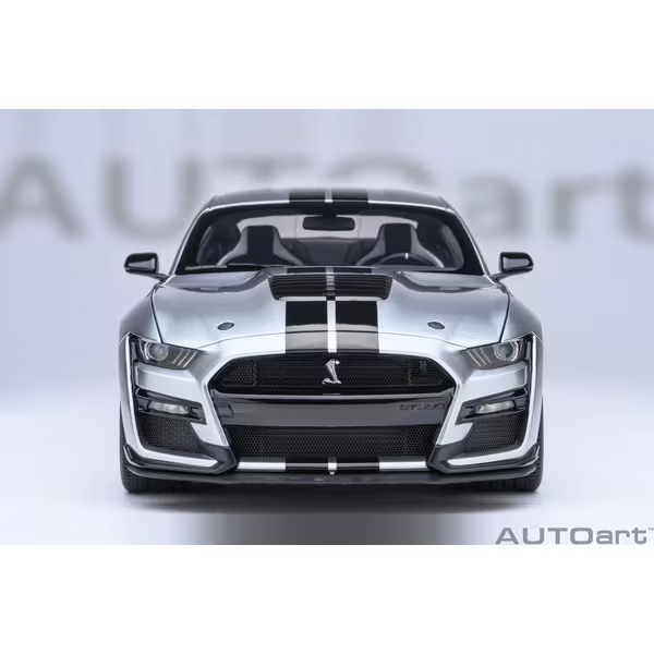 AUTOart 73096 1/18 Ford Mustang Shelby GT500 Silver w/ Black Stripes Diecast Mod