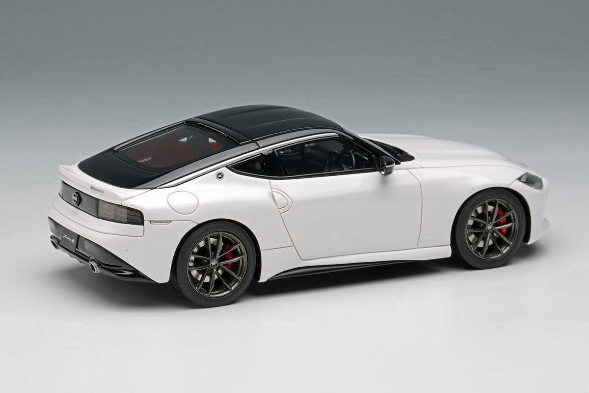 Make Up EIDOLON EM805D 1/43 Nissan Fairlady Z RZ34 Version ST 2025 White/Black