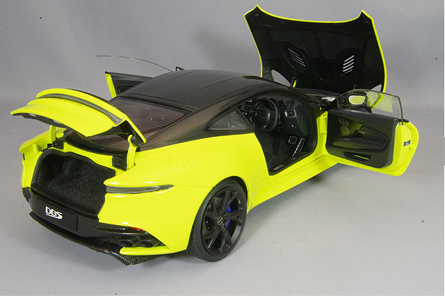 AUTOart 70295 1/18 Aston Martin DBS Superleggera N/A Lime Green