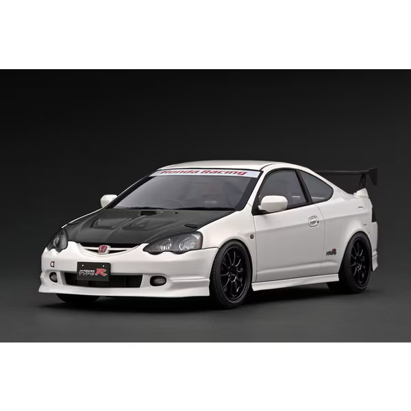 ignition model IG3324 – 1:18 Honda Integra Type R (DC5) “White with K20A Engine”
