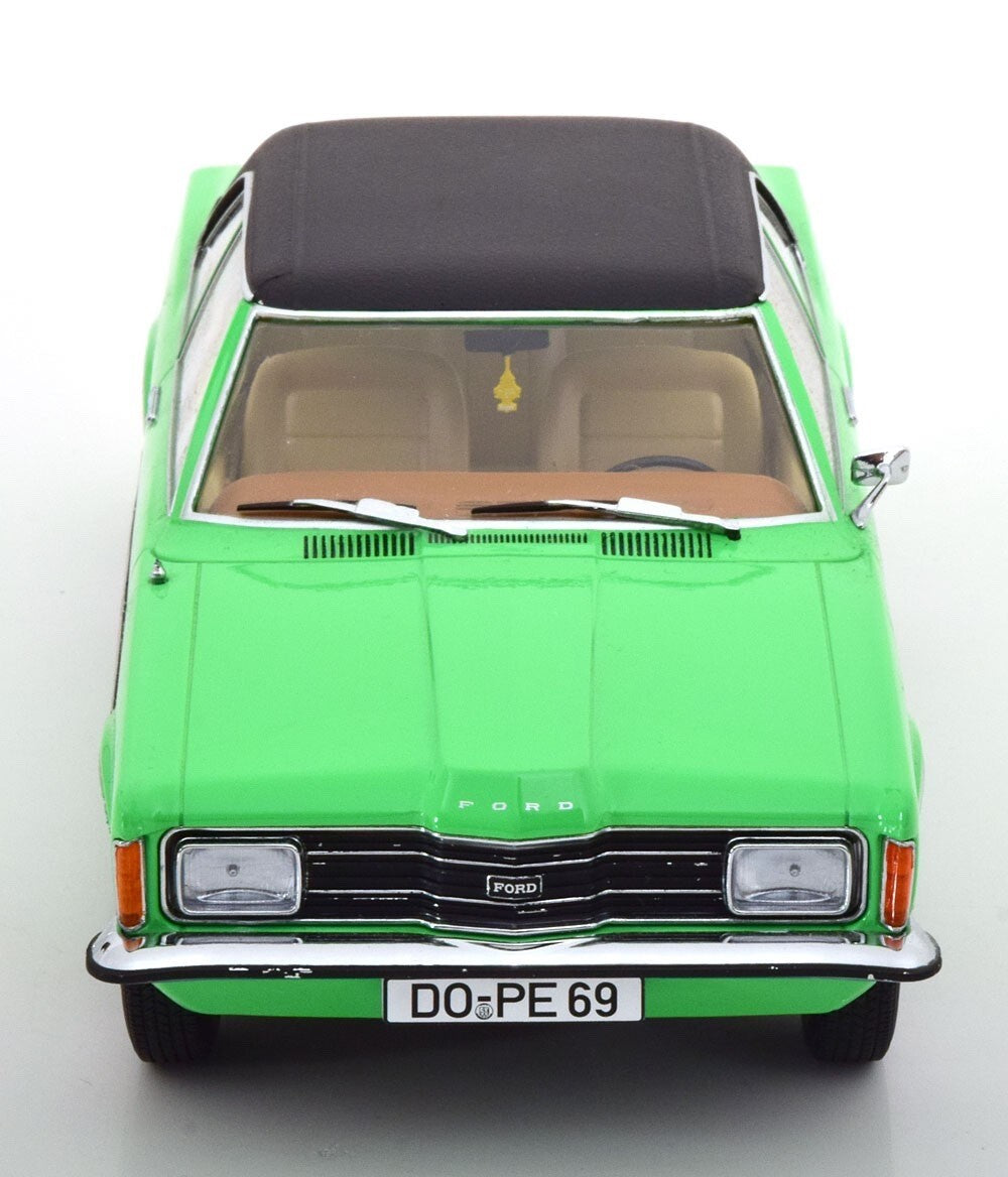 KK Scale KKDC180971 1/18 Ford Taunus GXL Sedan 1971 Light Green/Black Diecast