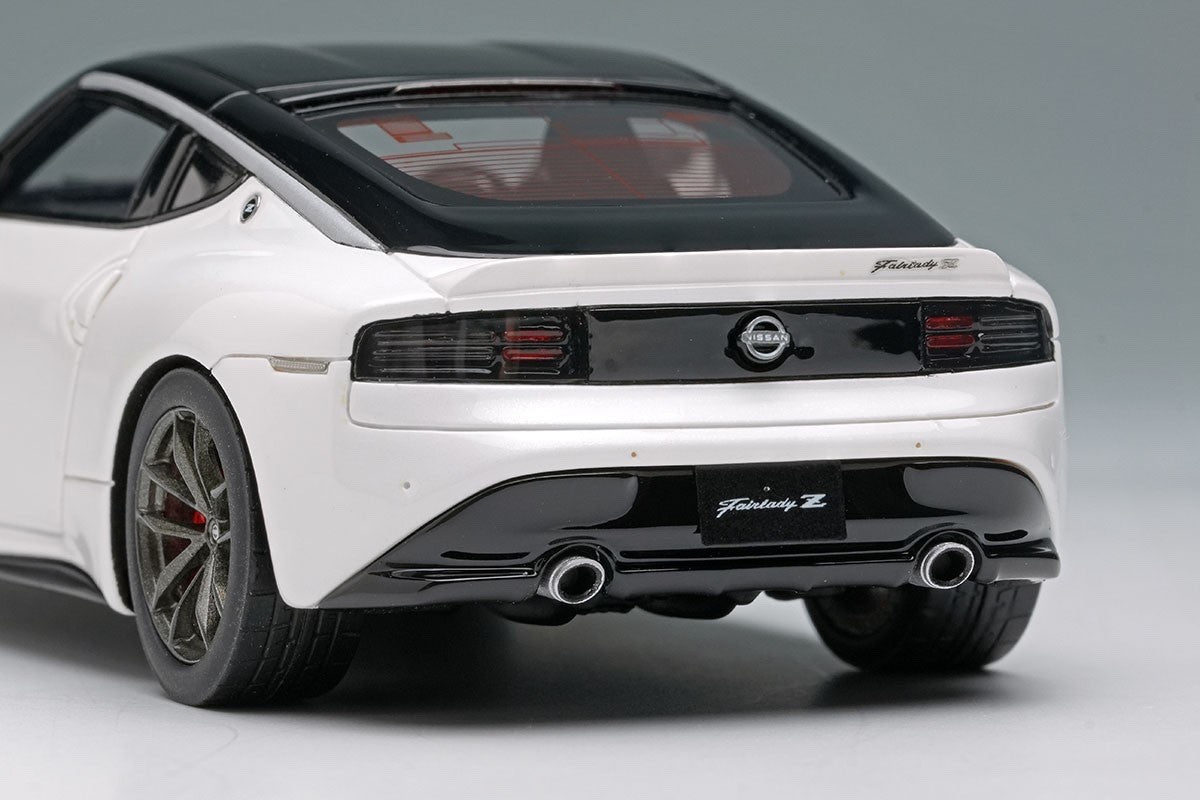 Make Up EIDOLON EM805D 1/43 Nissan Fairlady Z RZ34 Version ST 2025 White/Black