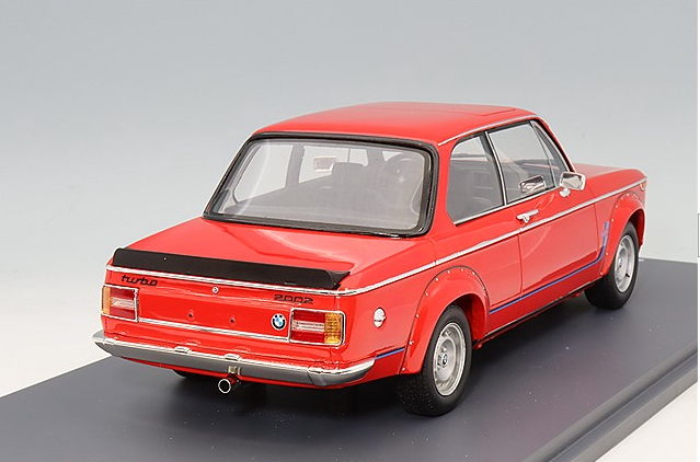 Spark S18S2002 1/18 BMW 2002 Chassis 4291334 Verona Red Resin