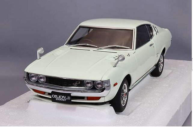 AUTOart 78766 1/18 Toyota Celica Liftback 2000GT RA25 1973 White