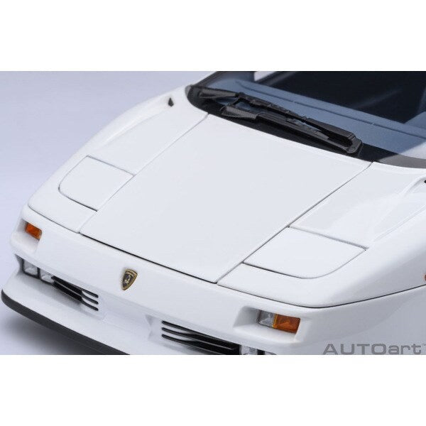 AUTOart 79145 1/18 Lamborghini Diablo SE30 Iota White Die-Cast Model Car