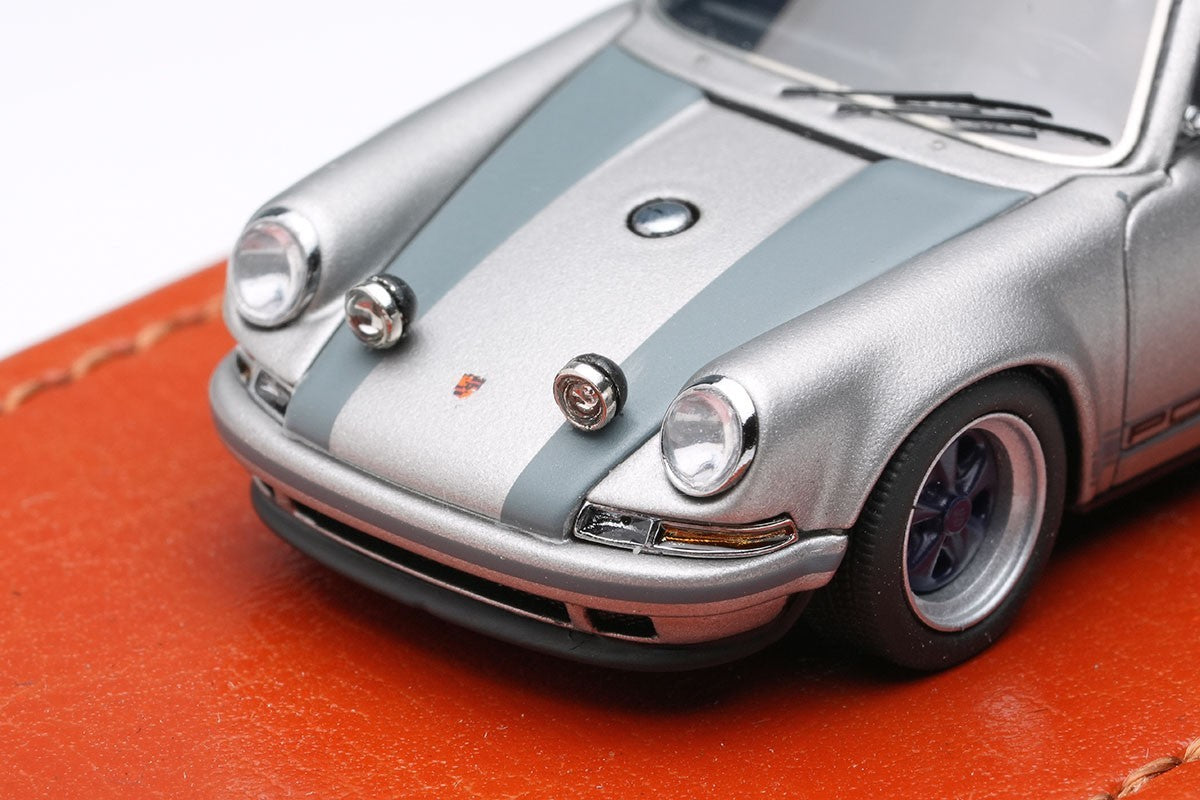 Make Up Titan64 TM001L 1/64 Singer 911 964 Coupe Titanium Resin Limited 500pcs