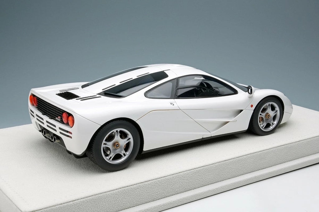 Make Up EIDOLON EML073C 1/18 McLaren F1 Roadcar 1994 White Limited 100 pcs