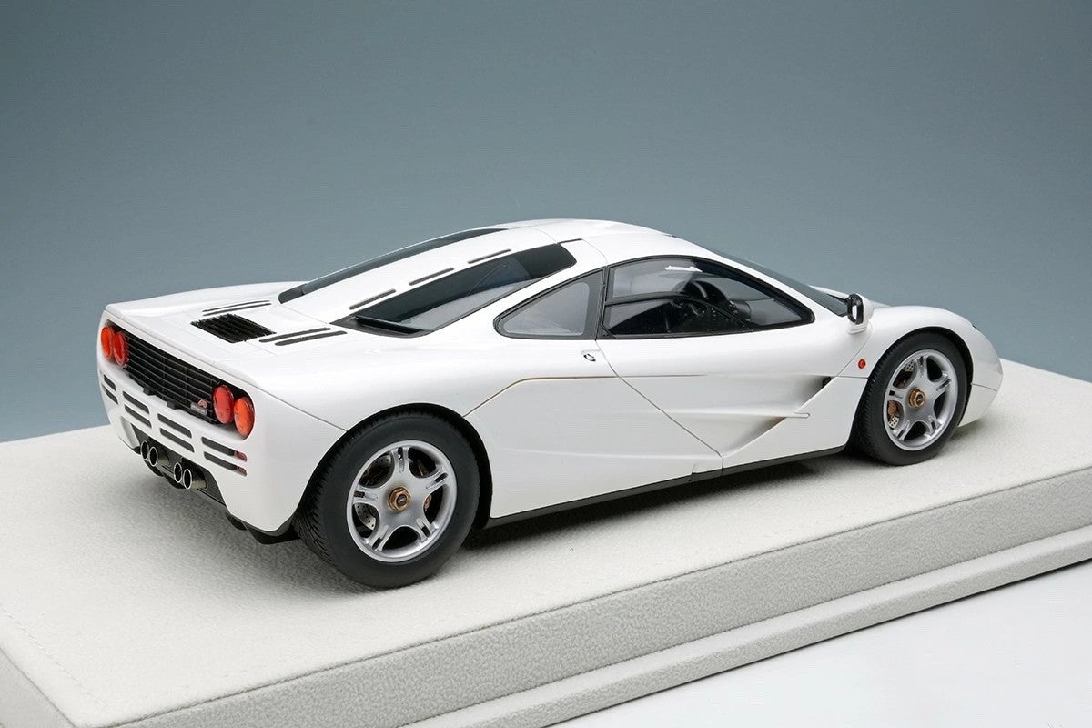 Make Up EIDOLON EML073C 1/18 McLaren F1 Roadcar 1994 White Limited 100 pcs