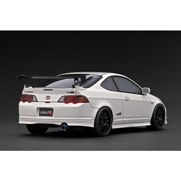 ignition model IG3324 – 1:18 Honda Integra Type R (DC5) “White with K20A Engine”