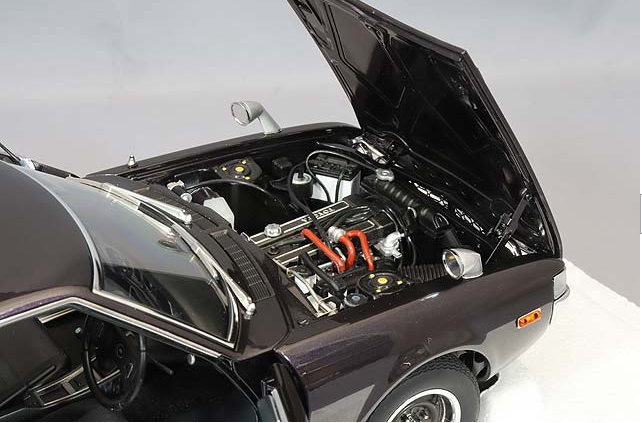 AUTOart 78769 1/18 Toyota Celica 2000GT RA25 1973 Dark Purple Met