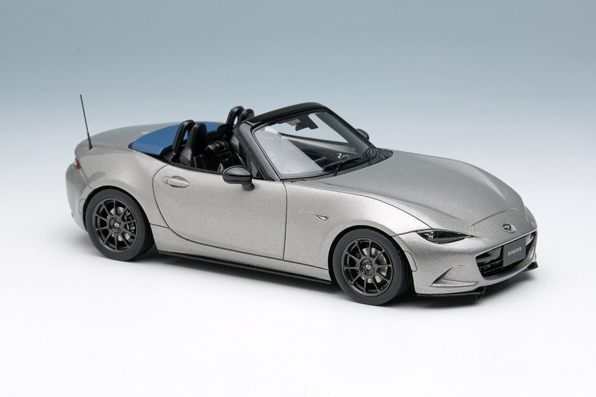 Make Up EIDOLON EM764E 1/43 Mazda Roadster ND 990S 2022 Platinum Quartz