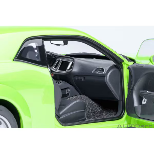 AUTOart 71769 1/18 Dodge Challenger SRT Super Stock 2023 Green Diecast