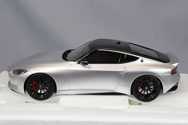 TOP SPEED TS0435 1/18 Nissan Fairlady Z Performance 2023 Silver