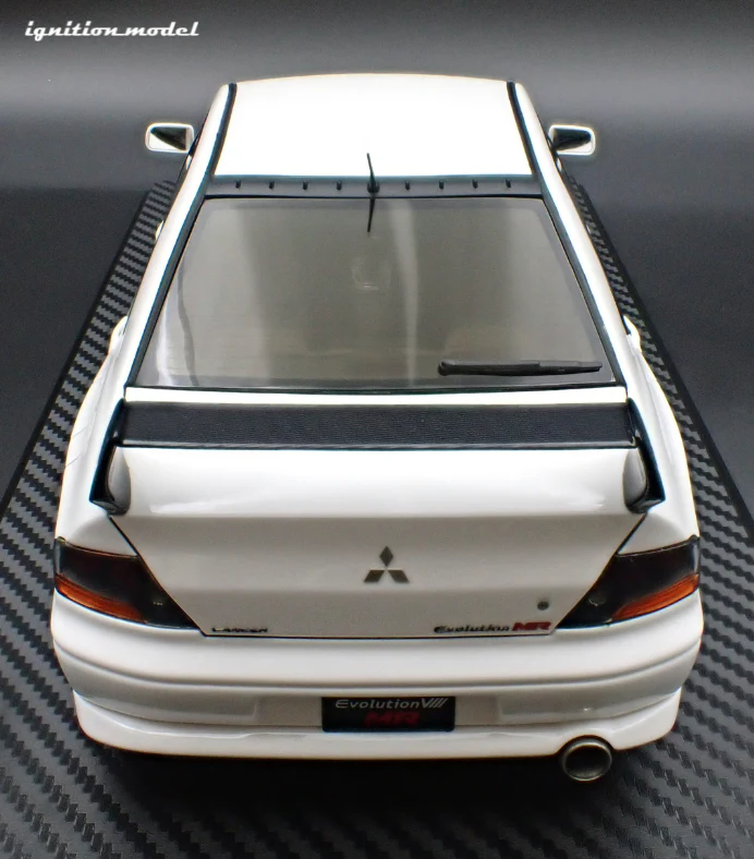 Ignition Model IG3835 1/18 Mitsubishi Lancer Evolution VIII MR CT9A White