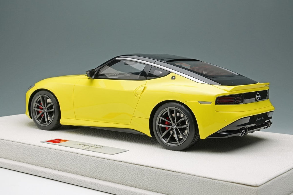 EIDOLON EML112E 1/18 Nissan Fairlady Z Version ST 2023 Ikazuchi Yellow