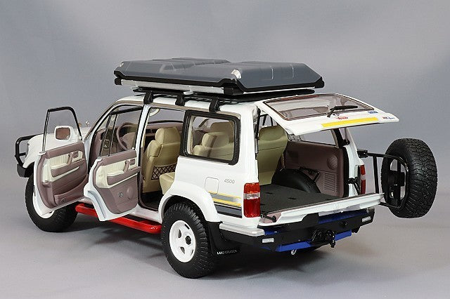 KENGFai TK-KF032-4 1/18 Toyota Land Cruiser VX-R LC80 Refitted White