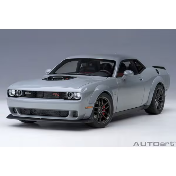 AUTOart 71774 1/18 Dodge Challenger R/T Scat Pack Widebody 2022 “Smoke Show”