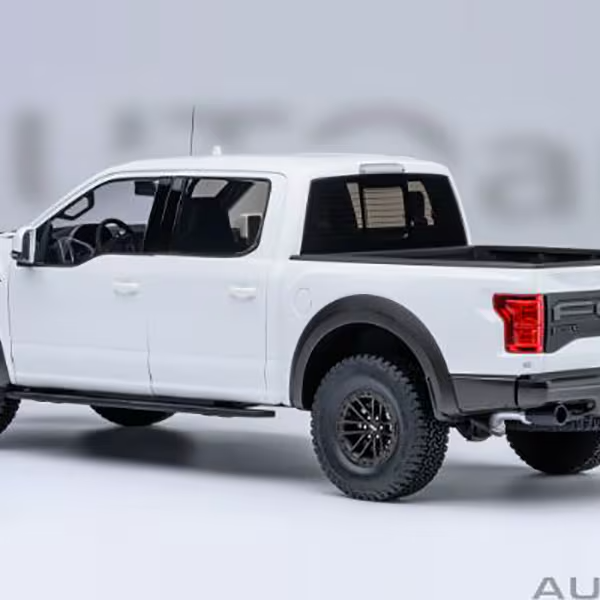 AUTOart 72946 1/18 Ford F-150 Raptor SuperCrew 2019 White Diecast