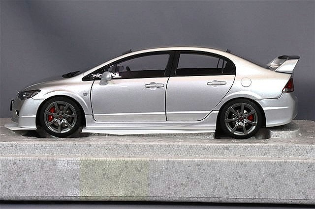 MOTORHELIX FS-M85405 1/18 Honda Civic Type R FD2 2007 Silver