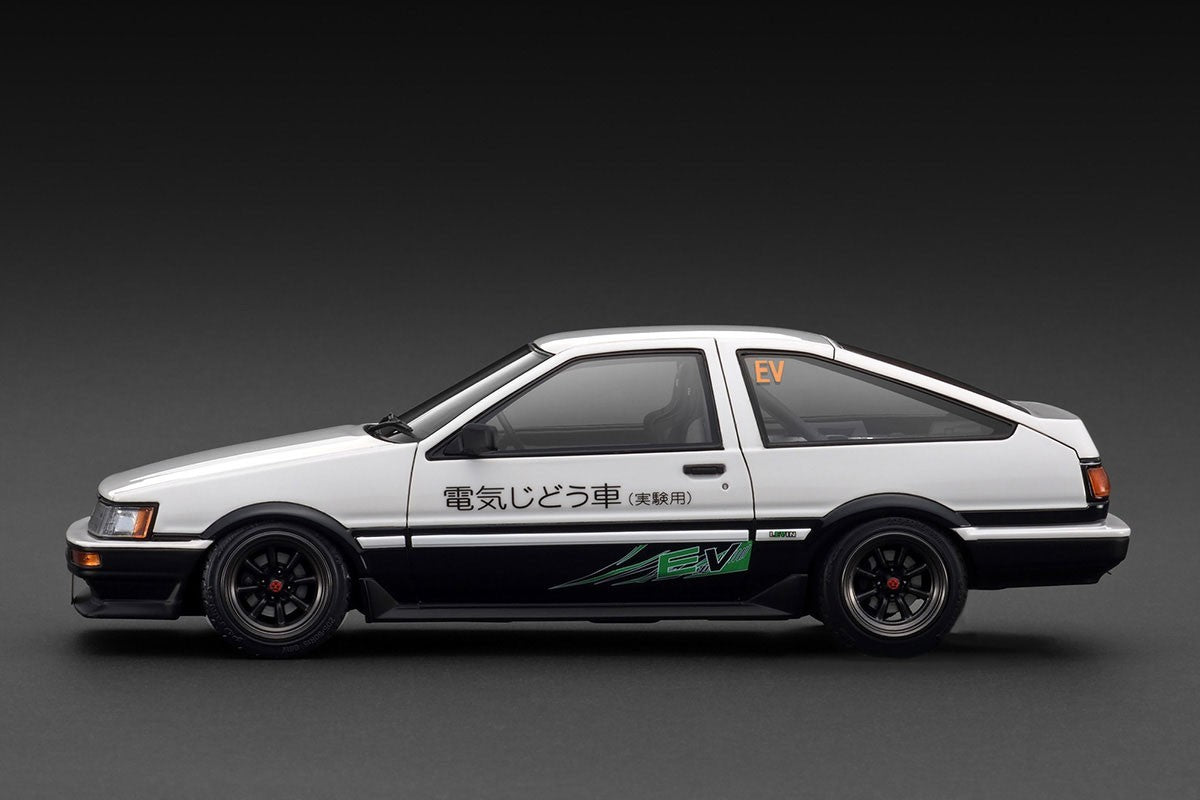 Ignition Model IG3807 1/18 Toyota Corolla Levin AE86 BEV White/Black Resin