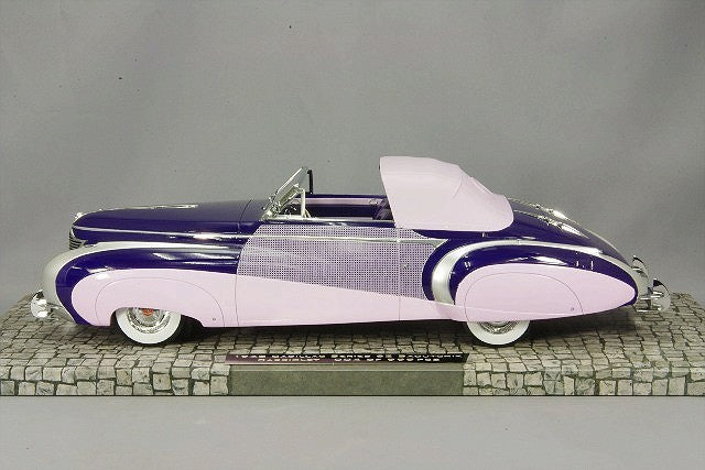 Minichamps MC107148460 1/18 Cadillac Series 62 Cabriolet Resin
