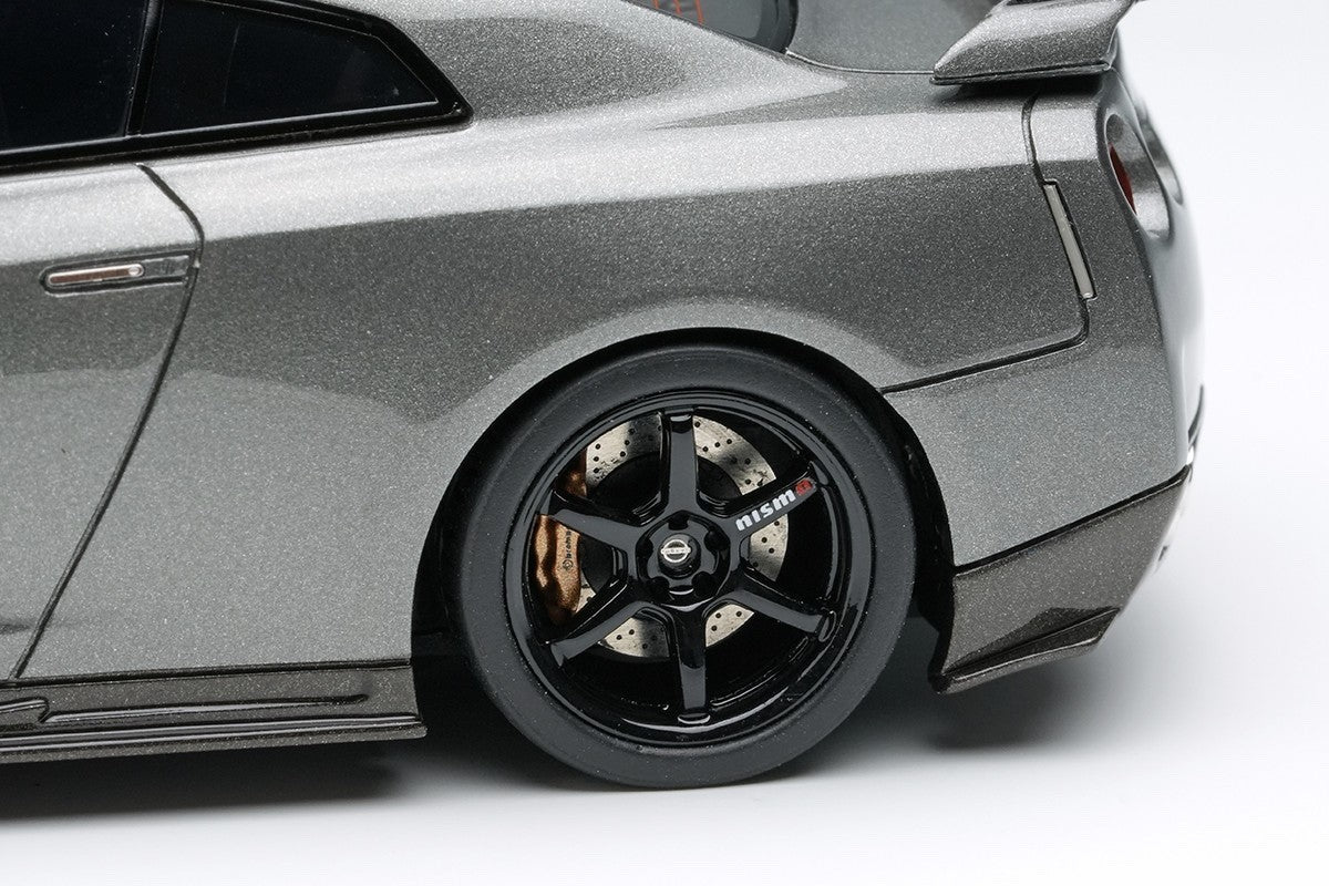 Make Up EIDOLON EM703 1/43 Nissan GT-R Nismo R35 CRS Ver. 2008 Resin